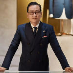 做服装定制的中年大叔套图_生活照较少基本跟服装有关，形象较好，视频（112张图+78个视频）