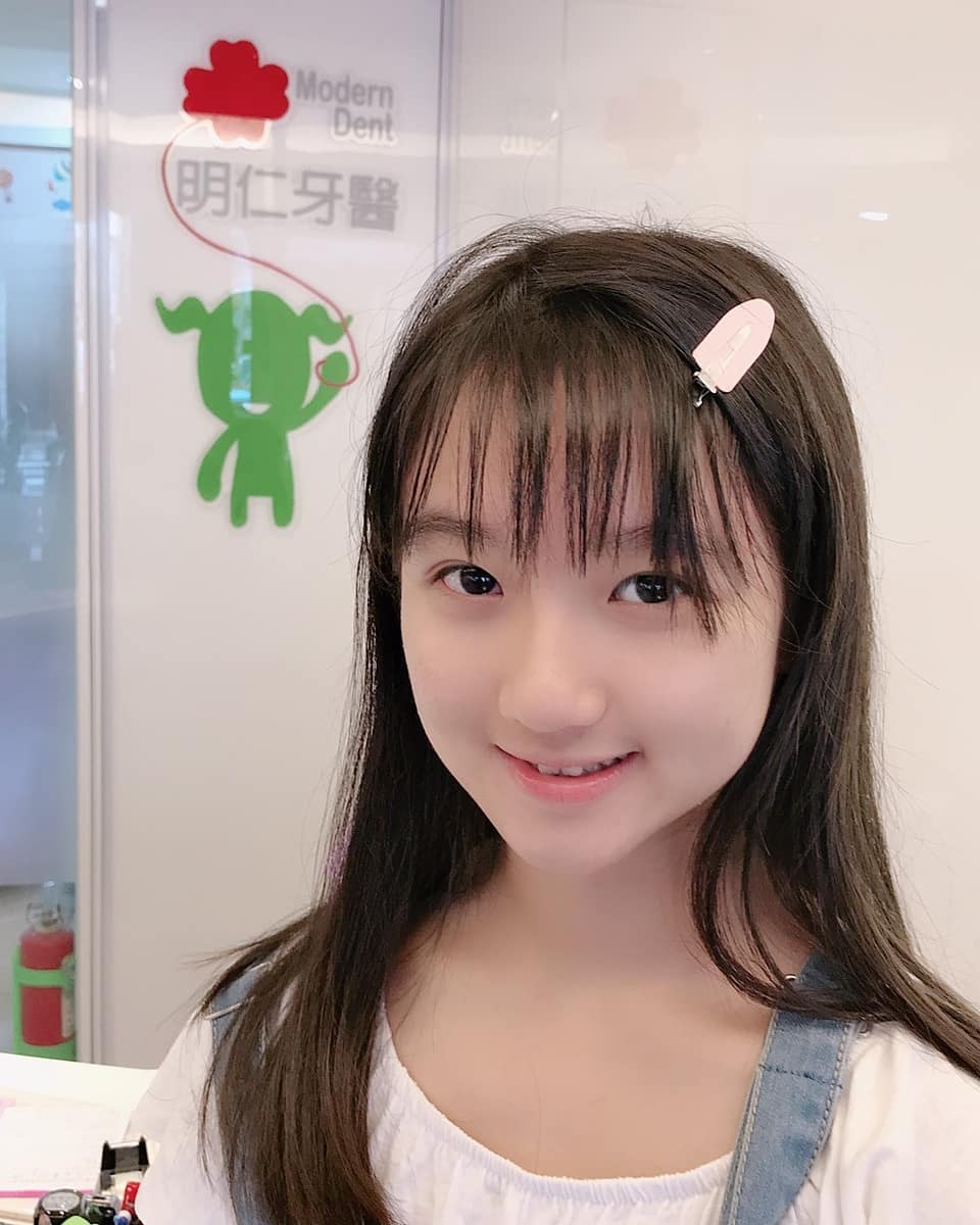 高质量女中学生套图_微信女生生活素材7