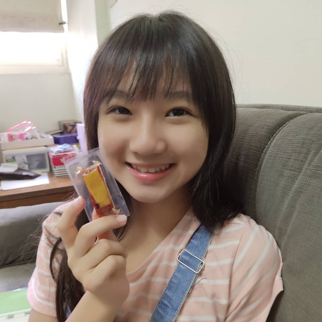 高质量女中学生套图_微信女生生活素材8