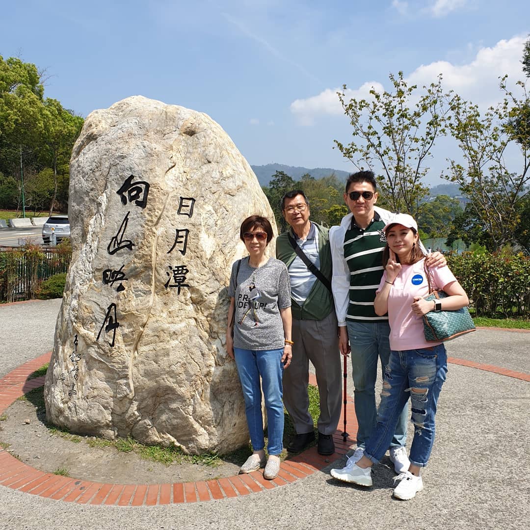 酒楼老板有钱有闲高品质套图_中年男老板真实微信生活照片7