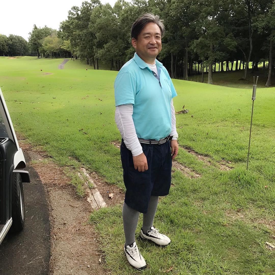 地产公司董事长老头子套图_油腻成功男人微信生活素材|微信朋友圈包装素材8