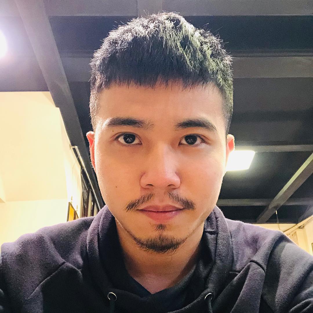 微信帅哥生活素材_微信朋友圈包装素材长相猥琐的矮个子男套图1