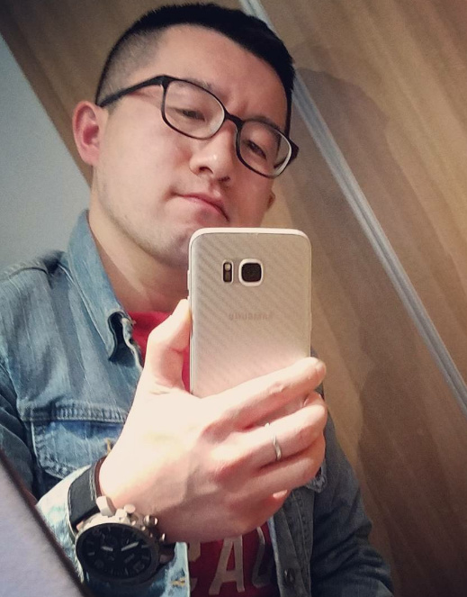 微信帅哥套图_微信小哥哥营销图片素材-朋友圈同人男图片1