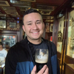 欧美成熟大叔套图素材_生活照丰富喜欢旅游，朋友聚会，射击，滑雪照片（240张图+28个视频）