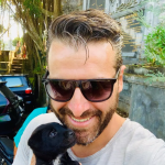 欧美成熟大叔套图素材_生活照以户外旅游为主，有聚餐和度假，视频图片（1268张图+245个视频）