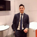 台湾成功人士套图素材_帅哥生活照，高尔夫，潜水，豪车，游艇，开会图片（212张图+9个视频）