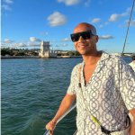 巴西帅哥套图素材_定居迪拜职业导游，生活照看起来比较有钱，视频图片（313张图+37个视频）