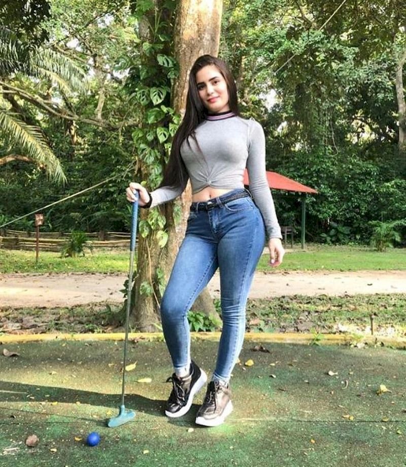 外国美女生活照素材_欧美外国年轻美女套图-微商营销同人图片身材超赞15
