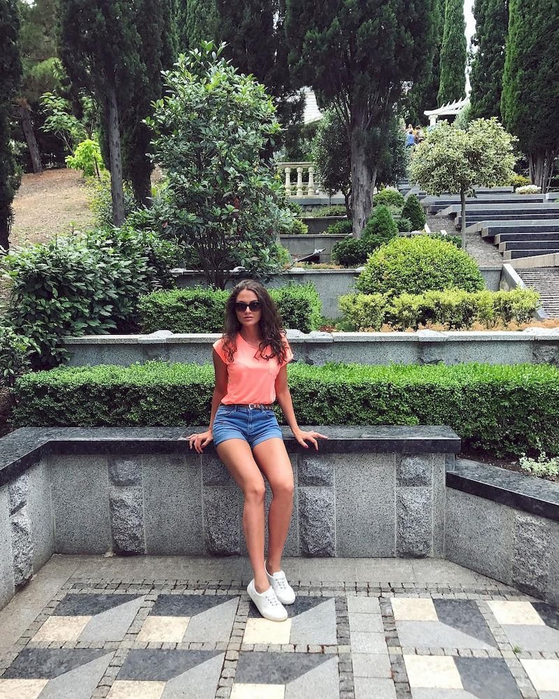 外国美女生活照素材_国外美女套图_高清国外欧美美女图片2