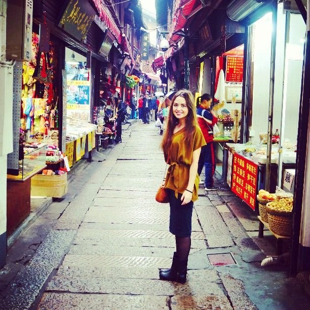 国外美女生活照套图_俄罗斯美女_俄罗斯女人生活照图片_高颜值俄罗斯美女相片11