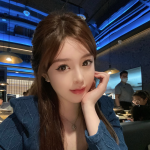 （427张图+25个视频）有钱白富美套图素材_闺蜜旅游聚会 户外运动 度假 有男友视频图