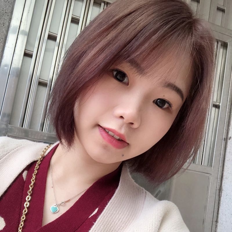 美女生活照套图_健身旅游 美食聚餐 潜水演唱会追星视频图1