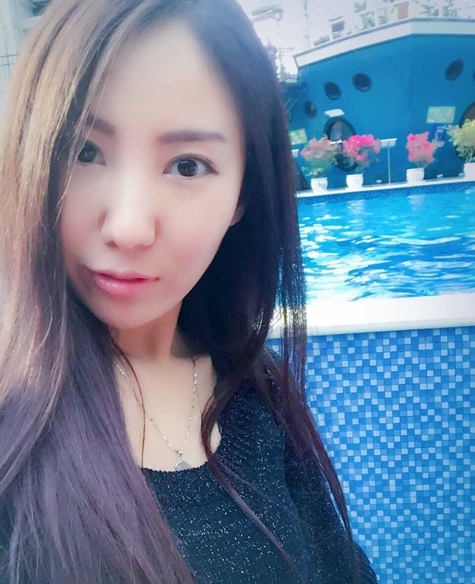 白富美女孩套图_真实美女生活照朋友圈-生活工作吃喝玩乐图4