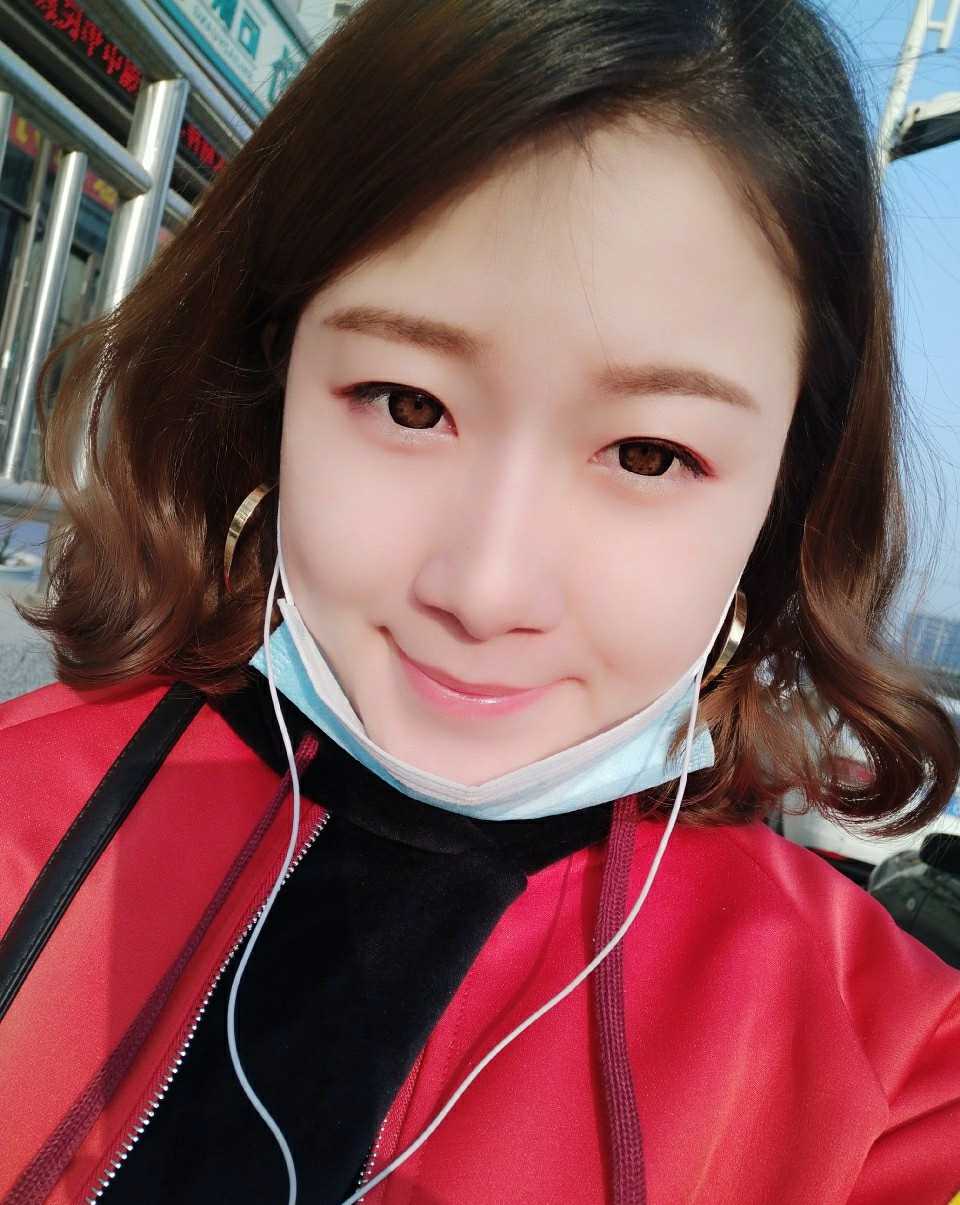 白富美女孩套图_真实美女生活照朋友圈生活工作吃喝玩乐图1