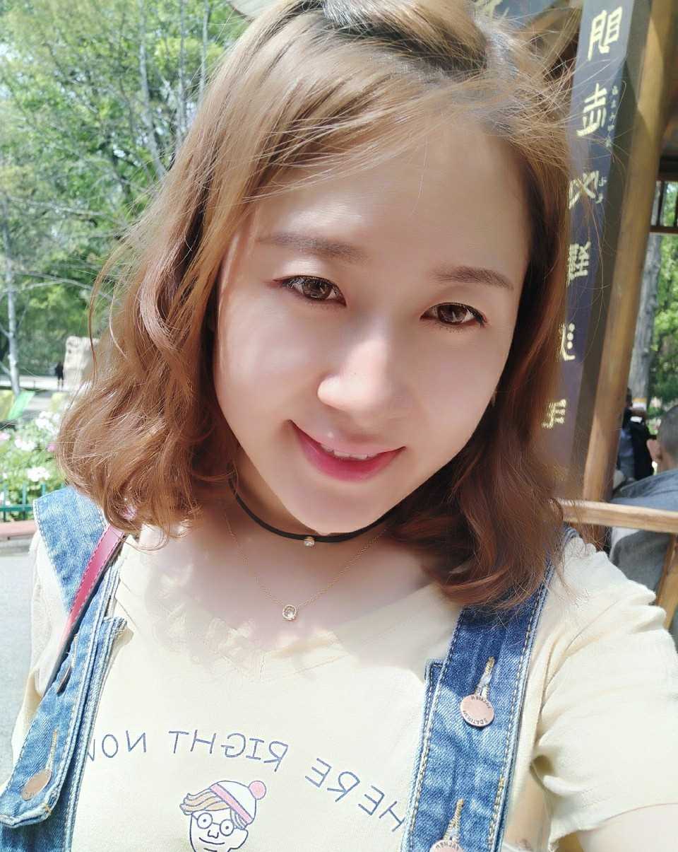 白富美女孩套图_真实美女生活照朋友圈生活工作吃喝玩乐图3
