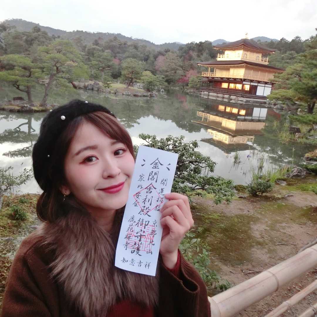 白富美女孩套图素材_真实美女生活照朋友圈包装:生活工作吃喝玩乐图11