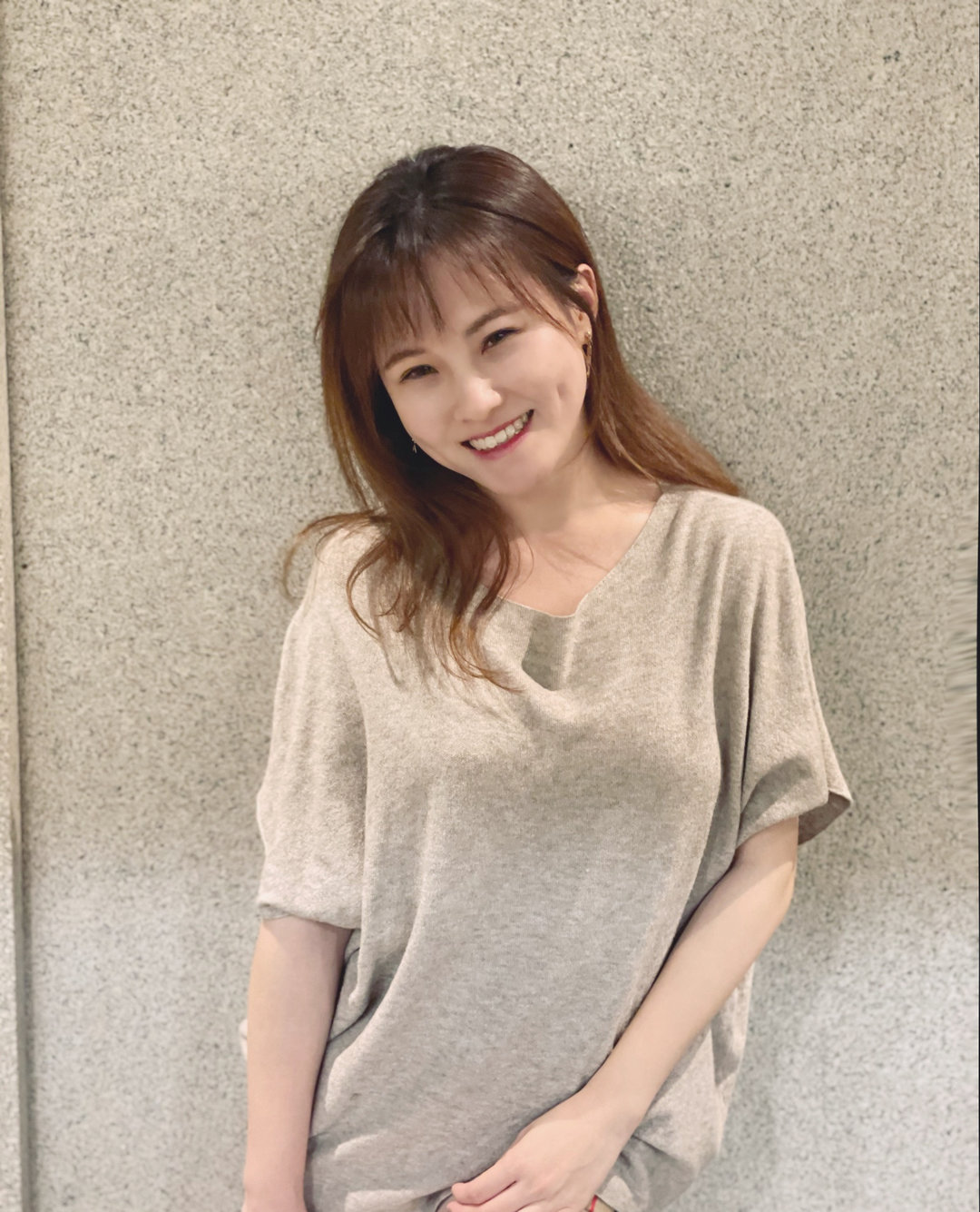 白富美女孩套图_真实美女生活照朋友圈包装素材:生活工作吃喝玩乐图5