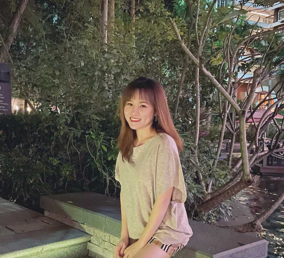 白富美女孩套图_真实美女生活照朋友圈包装素材:生活工作吃喝玩乐图7