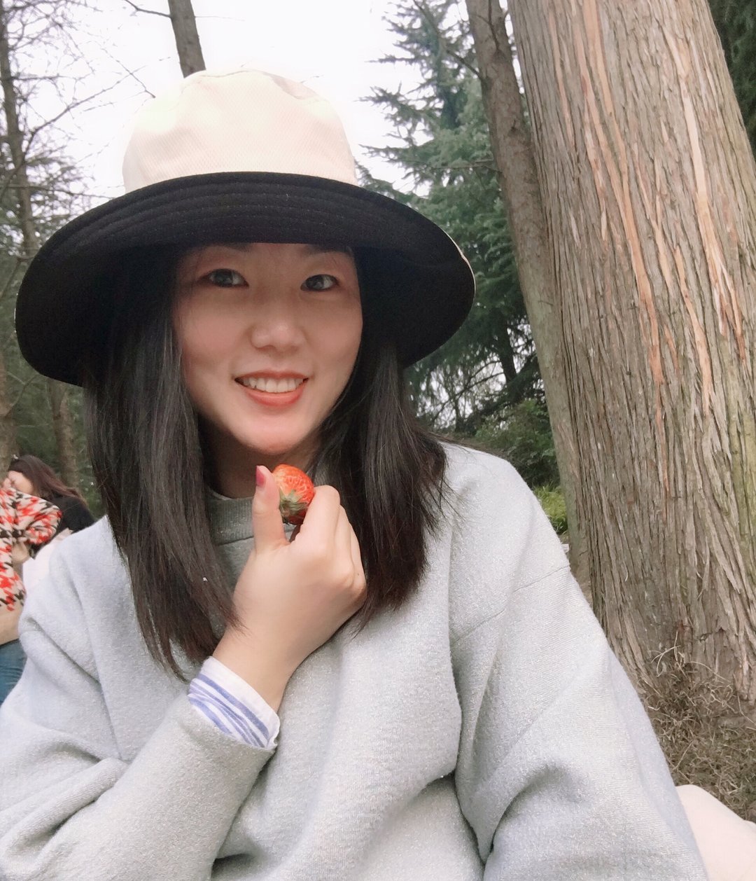 白富美女孩套图_真实美女生活照朋友圈包装素材 生活工作吃喝玩乐图6