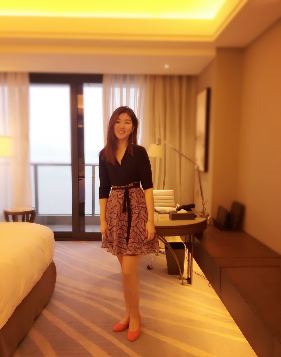 白富美女孩套图_真实美女生活照朋友圈包装素材 生活工作吃喝玩乐图9