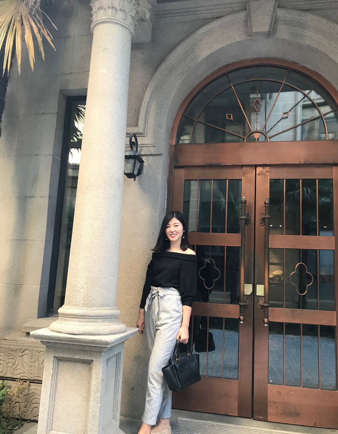 白富美女孩套图_真实美女生活照朋友圈包装素材 生活工作吃喝玩乐图15