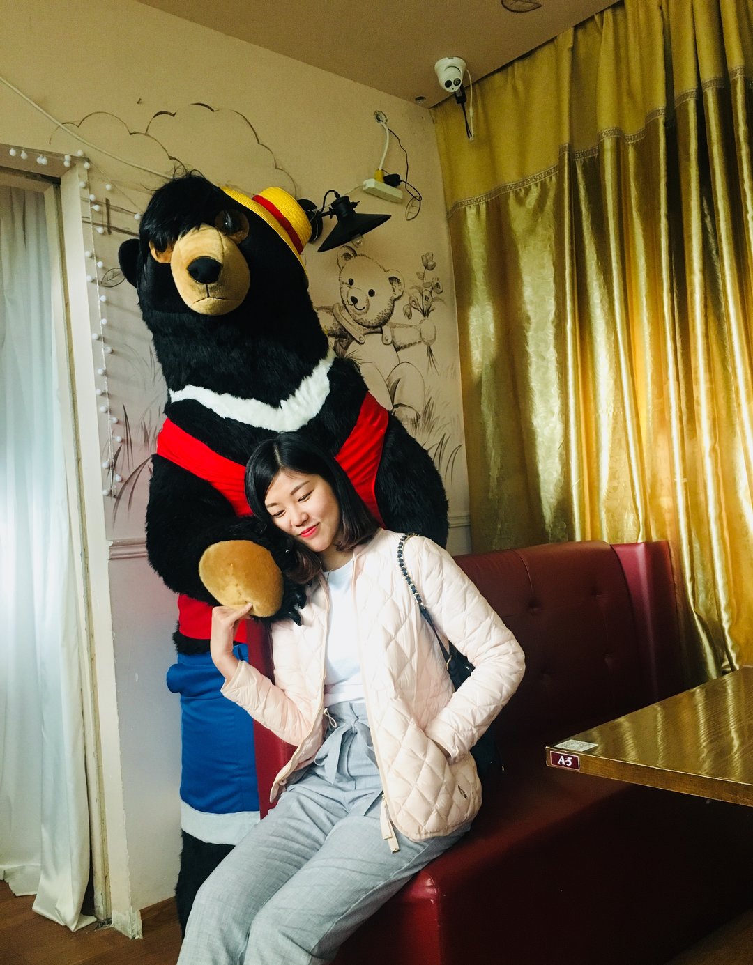 白富美女孩套图_真实美女生活照朋友圈包装素材 生活工作吃喝玩乐图16