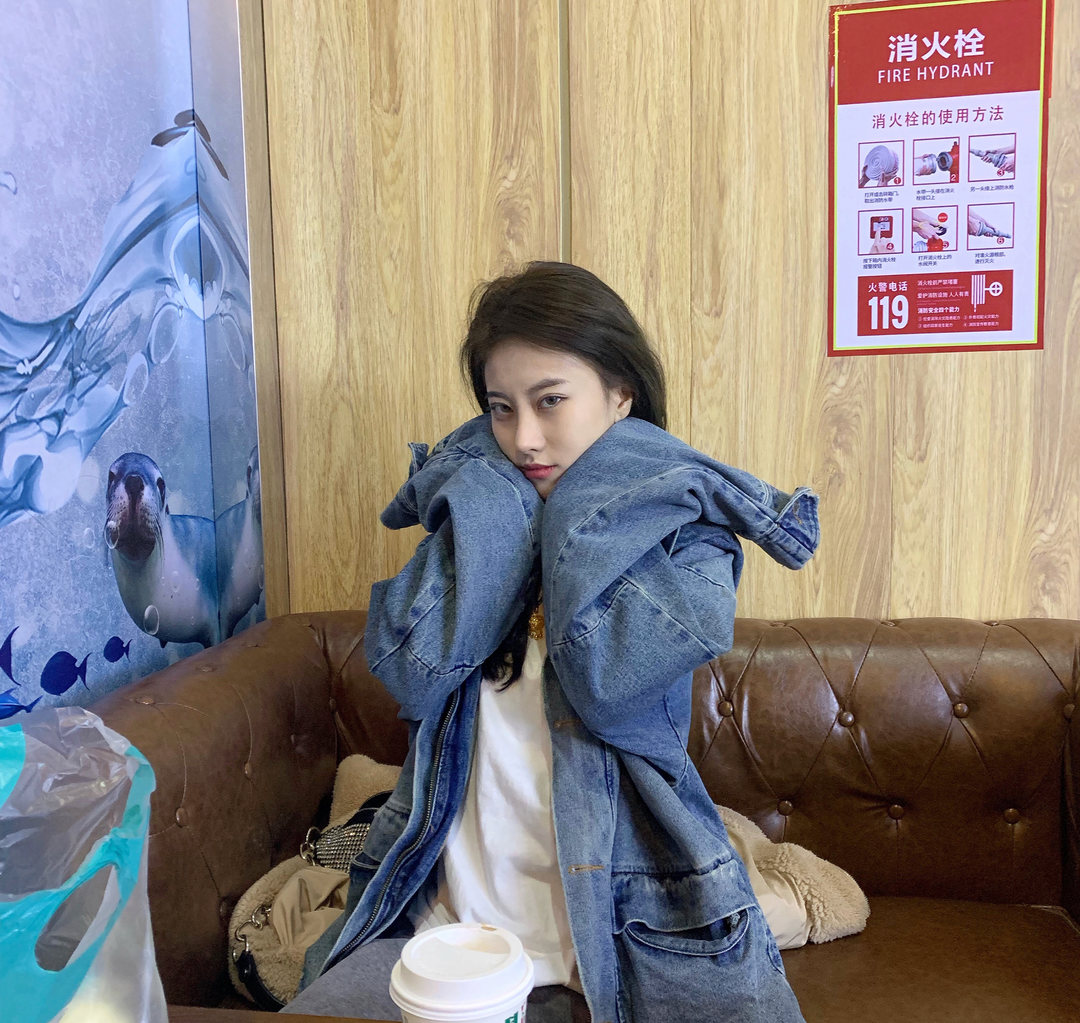 白富美女孩套图_真实美女生活照朋友圈包装素材 生活工作吃喝玩乐图17