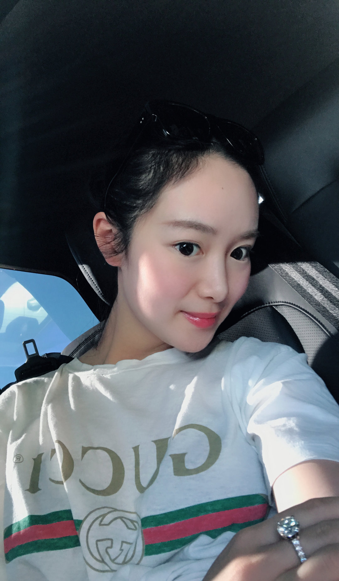 白富美宝妈套图_真实美女生活照朋友圈包装素材 生活工作吃喝玩乐图4