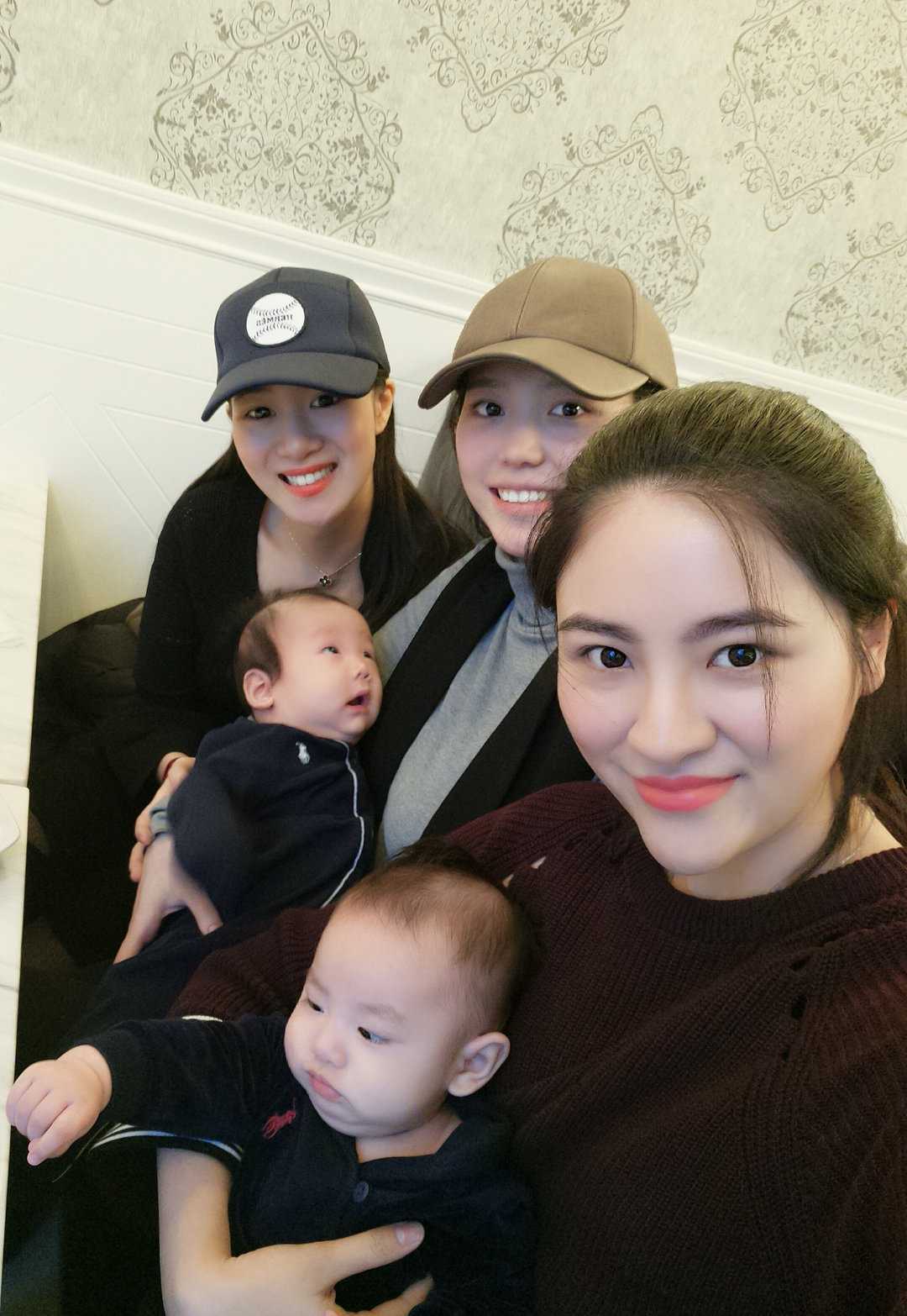 白富美宝妈套图_真实美女生活照朋友圈包装素材 生活工作吃喝玩乐图10